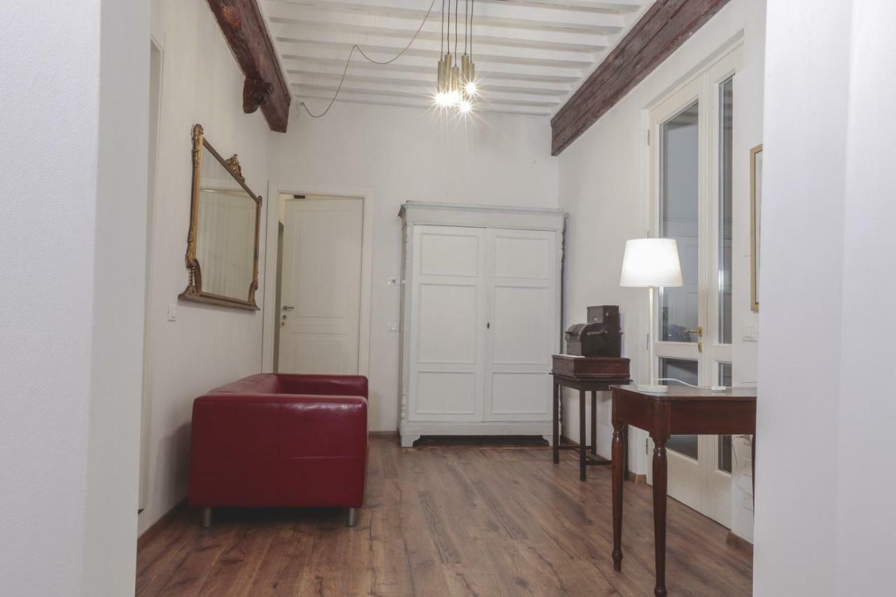 San Pierino Charming Rooms Лука Екстериор снимка